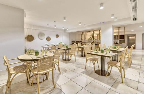 Restavracija oz. druge možnosti za prehrano v nastanitvi Arkadia Hotel