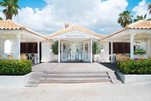 Foto da galeria de Papagayo Beach Resort em Willemstad