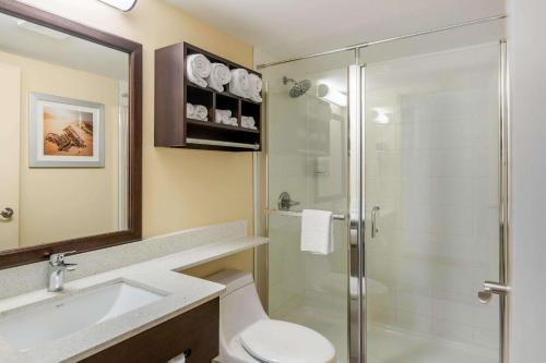 O baie la Quality Inn & Suites