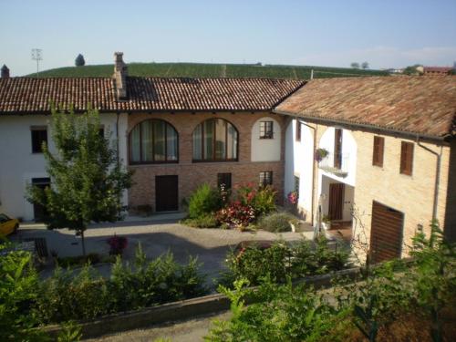 Gallery image of B&B Cascina Gaione Via Gallina,18b 12052 Neive cn in Neive