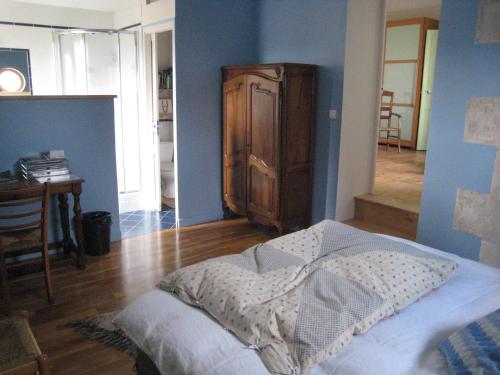 Katil atau katil-katil dalam bilik di L'horizon, Suite familiale, stationnement gratuit, prise batterie