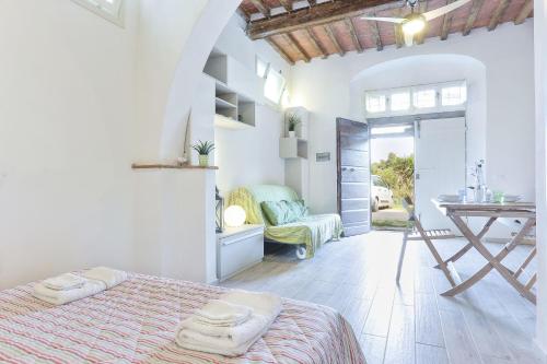 Monolocale in villa d'epoca – Photos 3