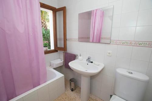 Koupelna v ubytování Ses Roques