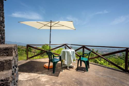 Alle pendici dell Etna sulla Baia di Taormina