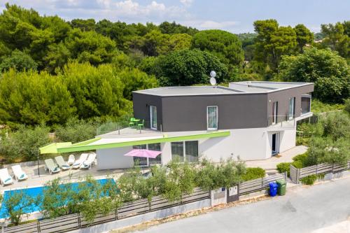 Luxury villa Nika with pool near the beach, extra pool heating available