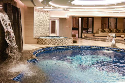 Bazén v ubytování Opal Hotel Amman nebo v jeho okolí