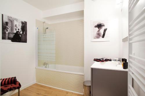 Ένα μπάνιο στο LE 112