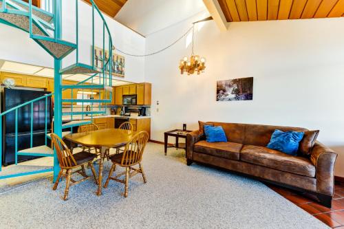 Riverview Retreat – Photos 3