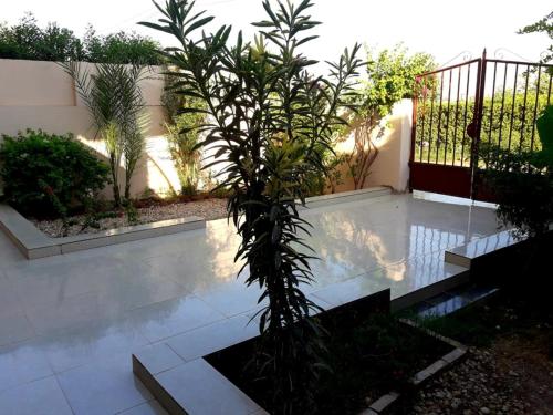 Πισίνα στο ή κοντά στο Luxor Plaza House
