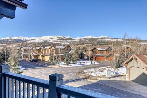70 Oak Lane – Photos 4