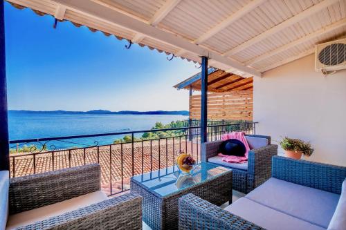 Nissaki Suite Kalypso by Sealand Villas