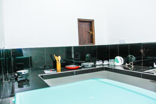 Köök või kööginurk majutusasutuses Lotus Villa