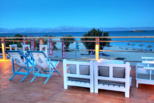 Paros Philoxeniaにあるバルコニーまたはテラス