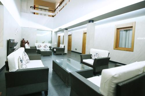 Χώρος καθιστικού στο Hotel Yatrik