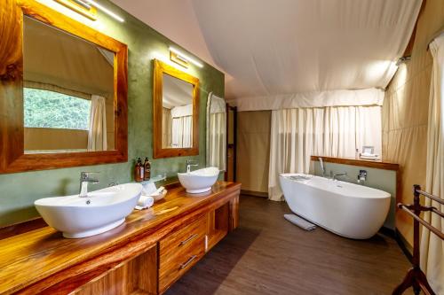 Un baño de Phelwana Game Lodge
