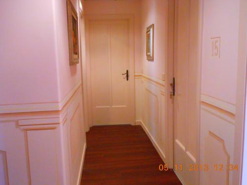 ヴァラッツェにあるAlbergo Villagrandeのギャラリーの写真