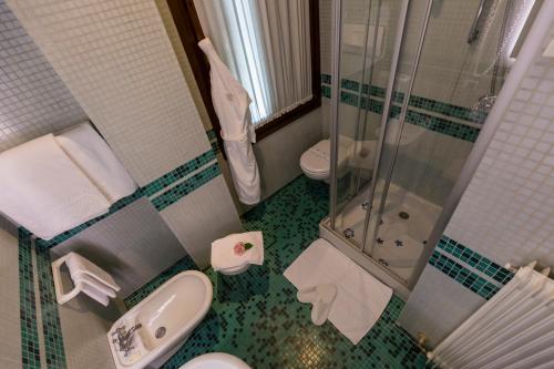 Koupelna v ubytování Hotel Alla Torre