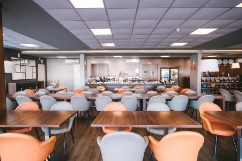 Posezení v ubytování Hotel 10 Blumenau