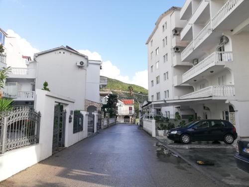 Gallery image of Apartment Azalea of Budva in Budva