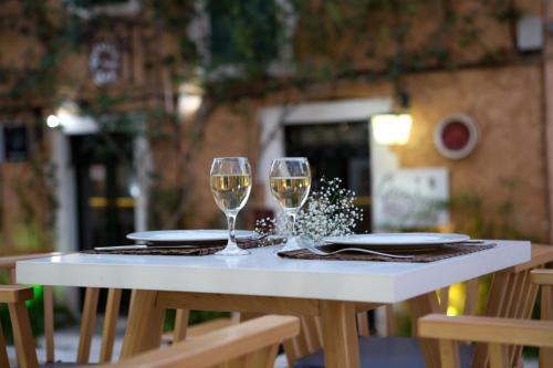 Gallery image of Grand TheoNi Boutique Hotel & Spa in Vasiliki