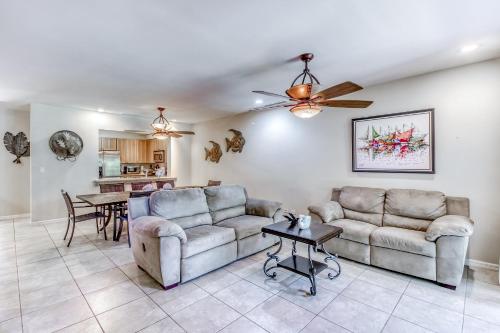 Pacifico Townhouse 102 – Photos 5