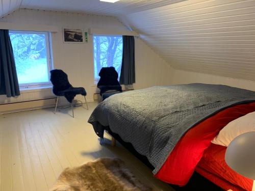Зображення з фотогалереї помешкання The Red Fjordhouse у місті Målsnes