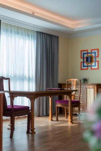 Area soggiorno di The Empress Premier Chiang Mai