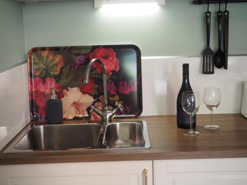 Photo de la galerie de l'établissement Le globe, à Vaulnaveys-le-Haut