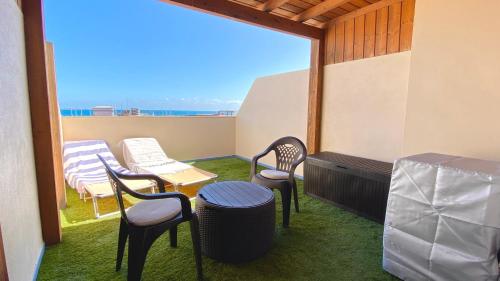 Red Surf Home