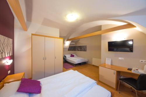 Gallery image of Rooms & Apartments Kepic, AIRPORT accomodation in Cerklje na Gorenjskem