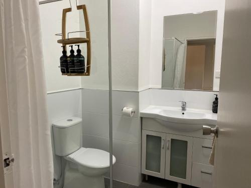 Koupelna v ubytování Jindy Inn