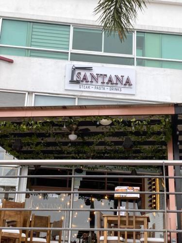 Gallery image of Puerto Santa Ana, Suite con vista al Rio in Guayaquil