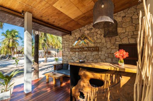 Fotografie z fotogalerie ubytování Manduna Resort v Nembrale