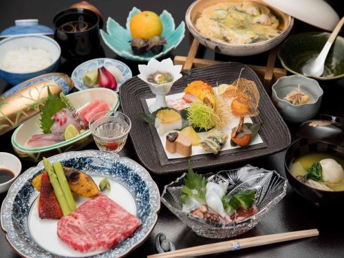 Φαγητό σε αυτό το ryokan ή κάπου εκεί κοντά