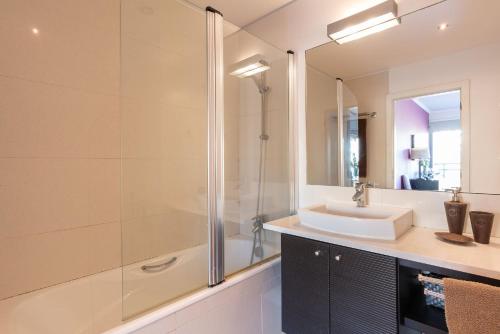 Monumental Residence apartment with pool by HR Madeira