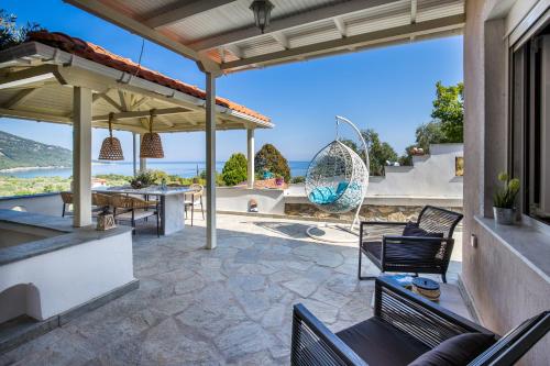 Gallery image of Vista Del Mare Luxury Villa in Kinira