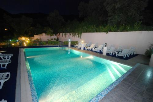 The swimming pool at or close to Hotel Magnolija