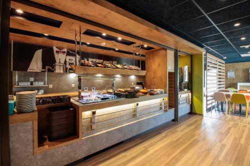 Dapur atau dapur kecil di ibis budget Cahors