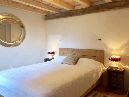 Кровать или кровати в номере Anex les Corominotes