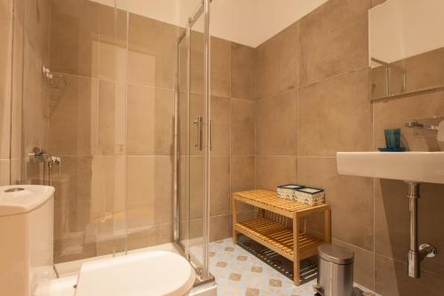 FLH Baixa Spacious Apartment