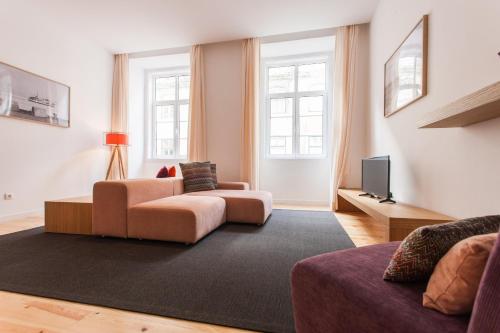 FLH Baixa Spacious Apartment