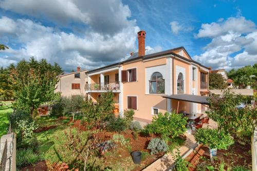 Apartments Vera Savic