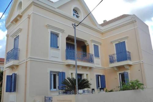 Villa Chrisevgeni with elevator