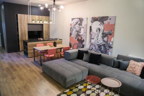 Posezení v ubytování Apart Hotel на Трояндовой