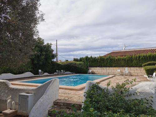 The swimming pool at or close to Apartment Hibiscus