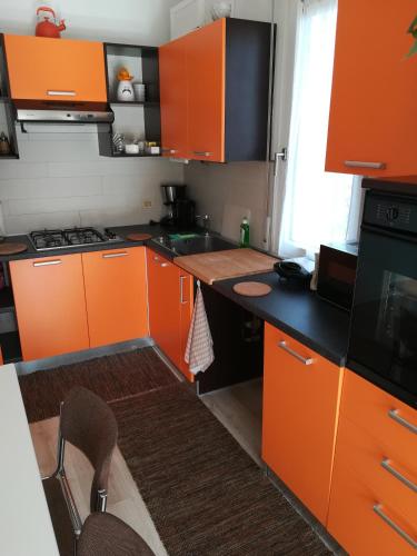 Kuchyň nebo kuchyňský kout v ubytování SWEET IRENE Deluxe