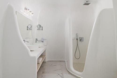 A bathroom at White Concept Caves
