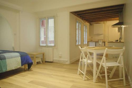 Dijon Standing Historic City Apartment