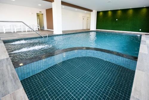 Hotel Alles Bergの敷地内または近くにあるプール