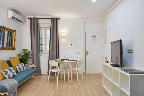LEEWAYS APARTMENT in SAN BERNARDO